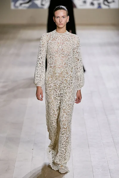 Look 61